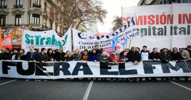 Movimiento popular de Argentina rechaza anuncio de represión de Milei