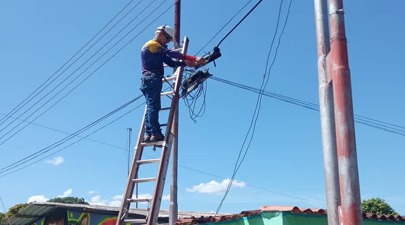 Instalan equipos de Wifi en comunidad rural del estado Mérida