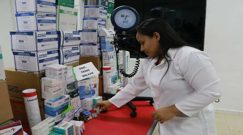 Distribuyen insumos y equipos médicos en centros asistenciales de Portuguesa