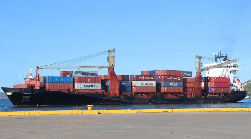 Arriba buque con cuatro mil toneladas de mercancía al Puerto de Guan