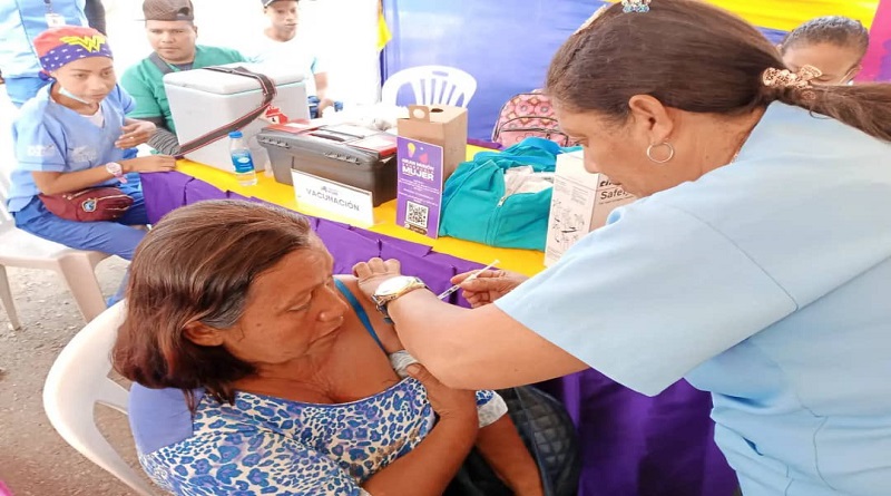 Favorecidas más de 800 mujeres con jornada integral en El Viñedo en Anzoátegui