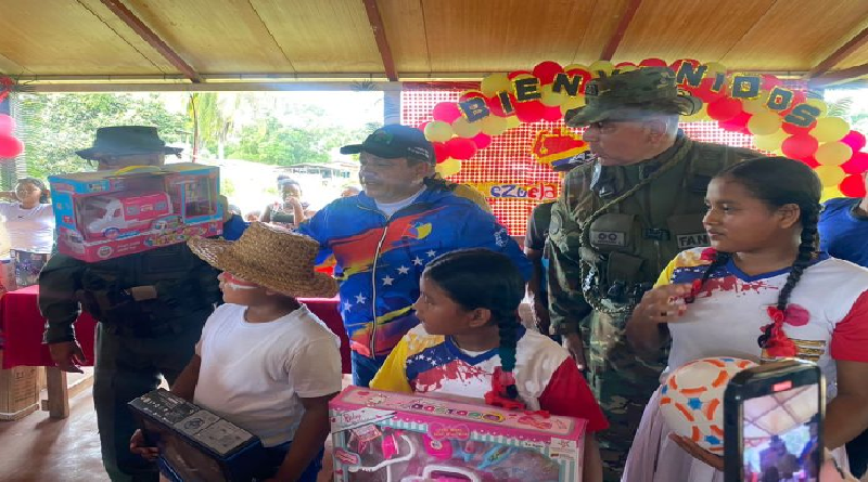 Entregan regalos a más de 3 mil niños de la Guayana Esequiba