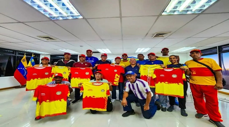 Abanderan a atletas que participarán en Juegos Glorias Deportivas de Anzoátegui