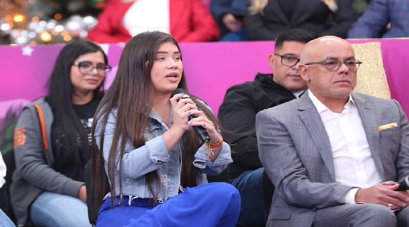 Instruyen crear movimiento de jóvenes por la verdad de Venezuela en redes sociales