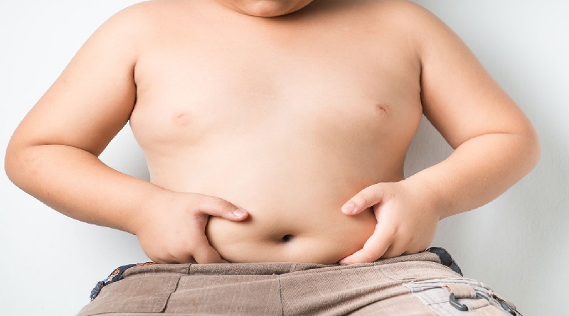 Cada hora delante de una pantalla triplica el riesgo de obesidad