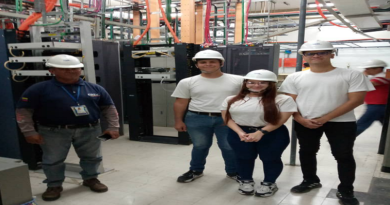 Estudiantes de la Unefa realizan recorrido en edificio de Cantv en Coro