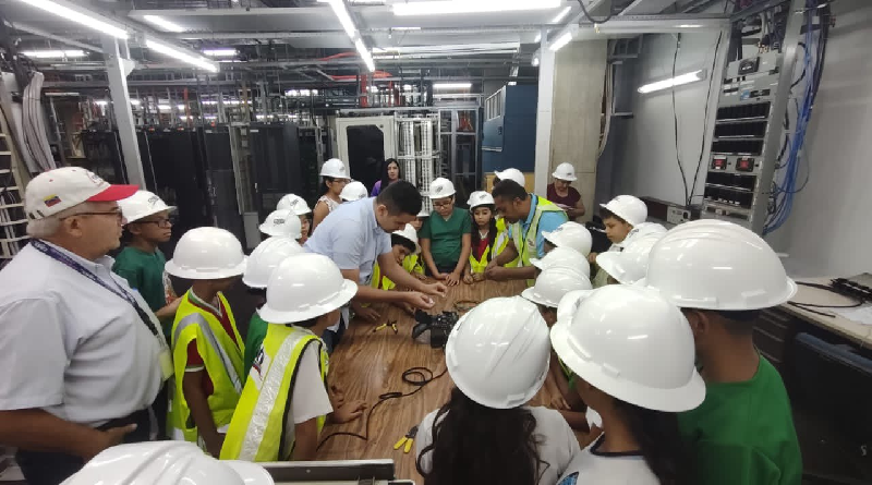 Estudiantes de Lara y Apure exploran el mundo de las telecomunicaciones