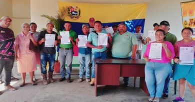 Agricultores apureños reciben títulos de propiedad de la tierra