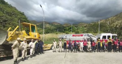 Inicia mantenimiento de cortafuegos mecanizados del Hotel Maracay