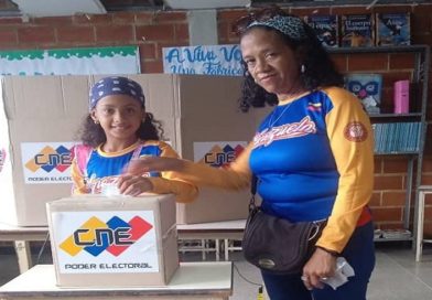 Santos Inocentes de Caucagua votan por el Esequibo