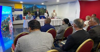 Mintur presenta “sellos de calidad” al sector turístico