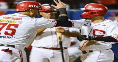 Cardenales blanqueó a Tigres 8-0 en Barquisimeto