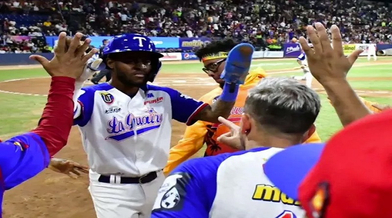 Escualos siguen invictos en la fiesta de enero de la LVBP