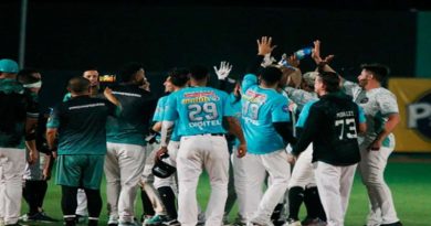 Bravos se afianza como colíder al derrotar 5-4 a los Tigres