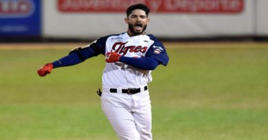 Manuel Meléndez se vistió de héroe al dejar en el terreno a los Cardenales