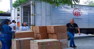 Distribuyen 300 mil insumos médico-quirúrgico en la Guaira