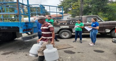 Familias de San Genaro de Boconoito son atendidas con distribución de gas doméstico