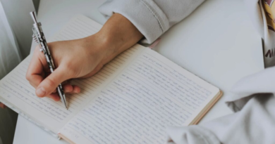 La editorial agradeció a las escritoras y a los escritores emergentes por confiar sus creaciones literarias a nuestro certamen,