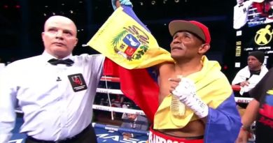 Boxeador Ismael Barroso se titula como Campeón Mundial Interino peso superligero