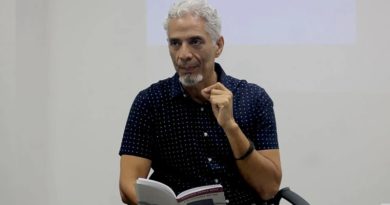 Premian a escritor Rodavlas Salvador en VII Bienal Nacional de Literatura
