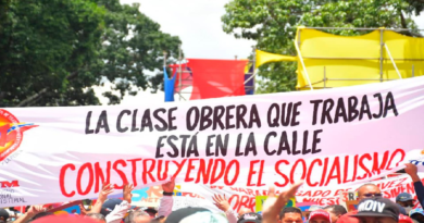 Jefe de Estado exhorta a trabajadores avanzar en defensa de derechos laborales