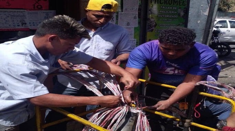 Personal de Cantv recupera telecomunicaciones en sectores de Caracas
