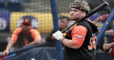 Andrés Chaparro ganó premio Novato del Año de la LVBP