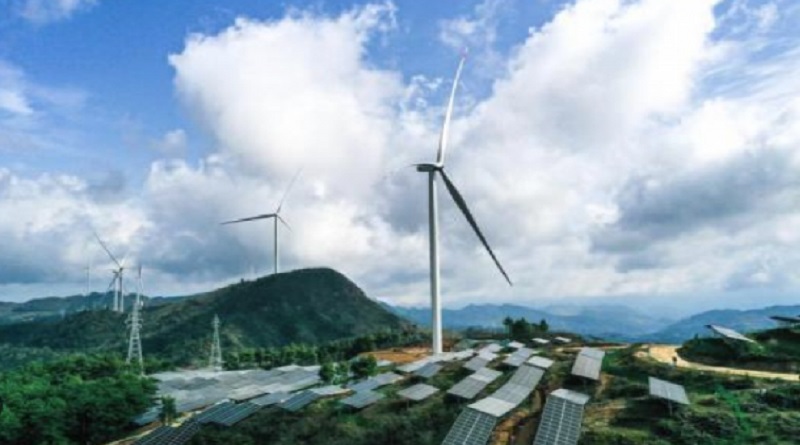 China aporta más de la mitad de la capacidad global adicional de energías renovables en 2023