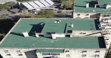 Avanza impermeabilización de bloques en Caricuao a través del Sistema 1x10