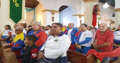 Deportistas aragüeños celebran su día en la Catedral de Maracay