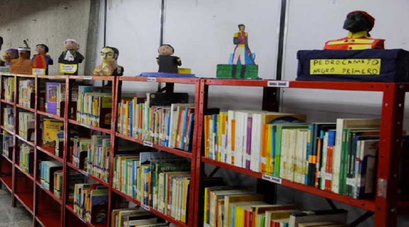 Red de Bibliotecas Públicas de Caracas invita a leer, conversar y aprender