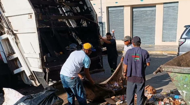 Recolectan desechos en varias zonas de Caracas