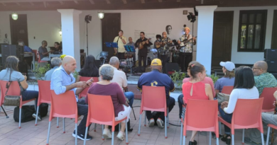 Rible El Grupo fusiona música tradicional y latinoamericana en la Casona Cultural