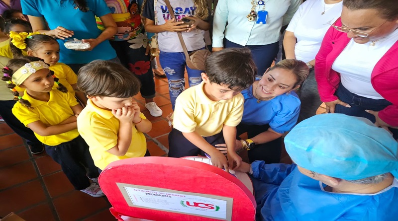 Benefician a estudiantes con jornada de salud escolar en Barinas