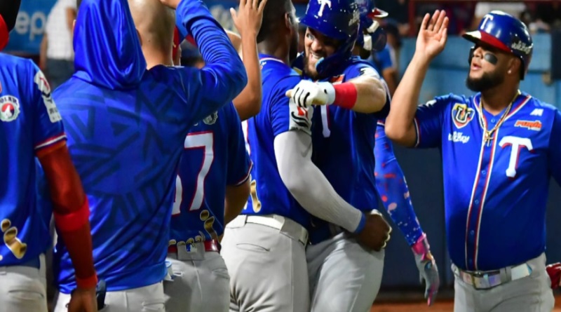 Anuncian refuerzos de Tiburones para la Serie del Caribe Miami 2024