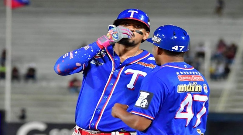Tiburones conquista su segunda victoria del Round Robin al vencer a Cardenales