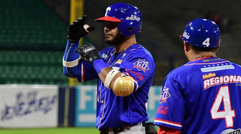 Tiburones pica adelante en el Round Robin al vencer a Cardenales