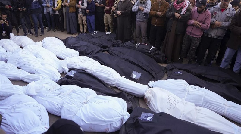 Más de 100 personas fallecieron tras ataque durante reparto de ayuda en Gaza