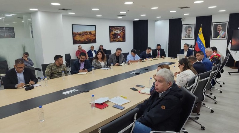 Comité Nacional por la Transformación Económica analiza propuestas para las 7T
