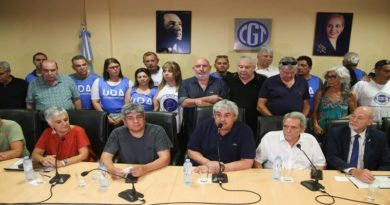 Educadores convocan a nuevo paro nacional en Argentina