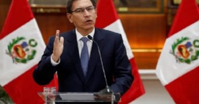 Fiscalía de Perú investiga al expresidente Vizcarra