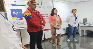 División Nacional de Transporte del Seniat recibe Taller de Seguridad Vial