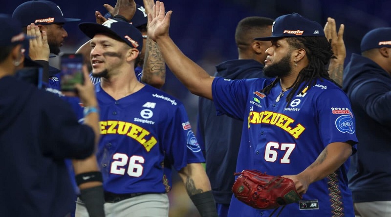 Venezuela derrota a Panamá 5-4 y clasifica a semifinales de la Serie del Caribe