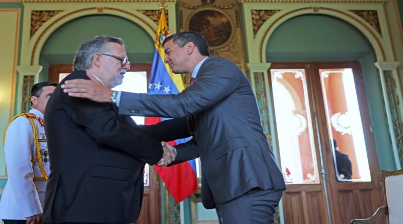 Presidente de Paraguay recibe Cartas Credenciales de embajador Ricardo Capella