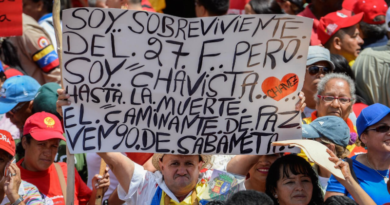 Rinden homenaje a caídos del 27F en la parroquia El Valle