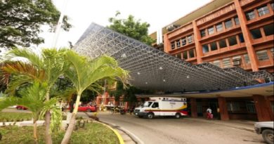 Supervisan labores de recuperación en área de observación del Hospital Dr. Luis Razetti de Barcelona