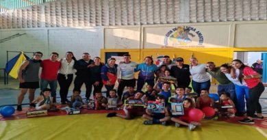 Efectúan festival de lucha olímpica en el estado Mérida