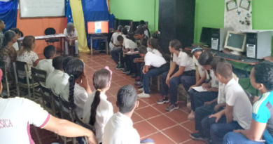Realizan "Encuentro literario en tributo a portadores patrimoniales" de Yaracuy