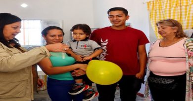 Entregan viviendas dignas a familias de Las Torres en La Vega