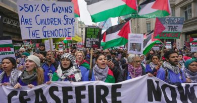 Miles de personas marchan en Londres contra genocidio israelí en Palestina